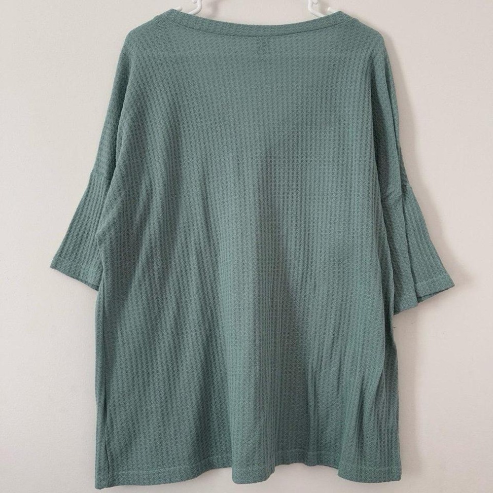 Emery Rose Women's Summer Green Color V-Neck Batwing Sleeve Loose Casual Shirt - Picture 4 of 7